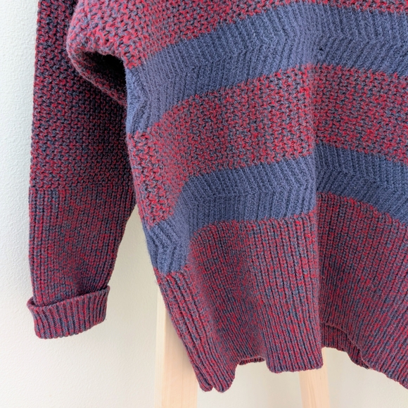 Vintage Woolrich Wooden Button Henley Striped Crewneck Sweater In Red/Navy - Picture 3 of 7